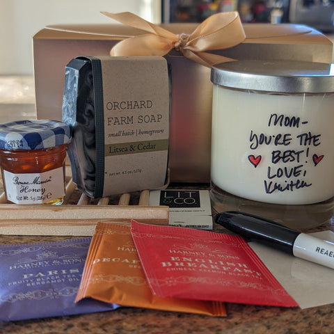 Mother's Day Gift Box w/Custom Message Candle